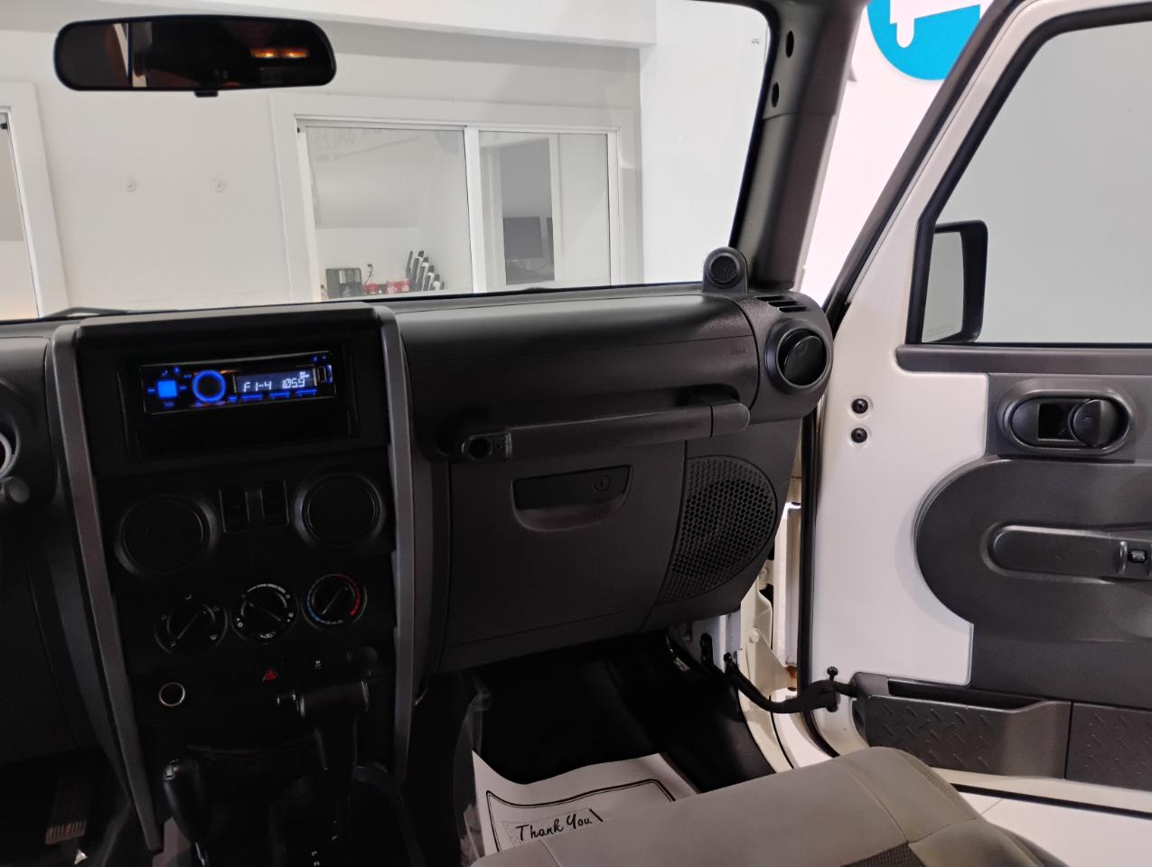 Jeep Wrangler Sport 4WD 2010