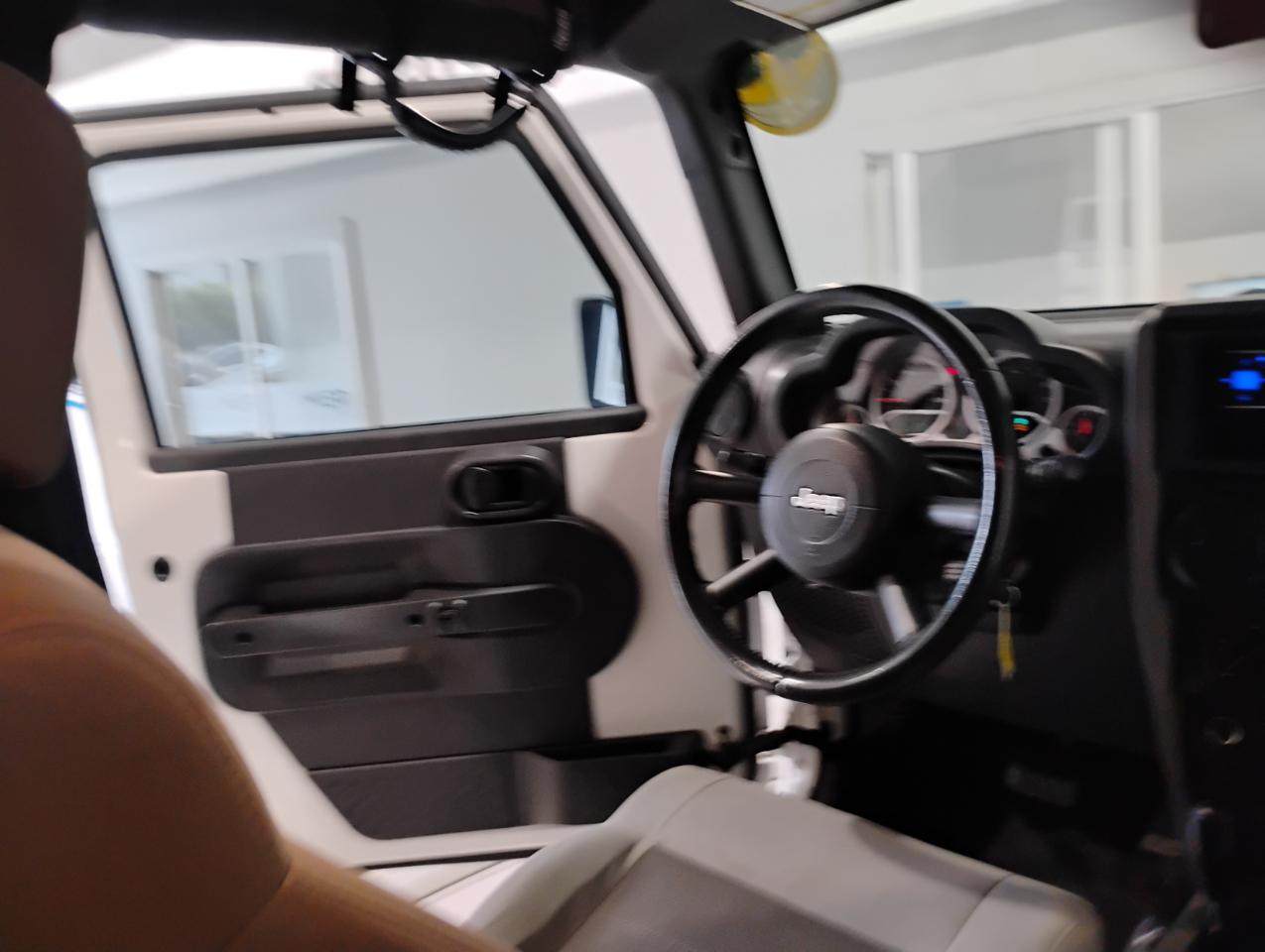 Jeep Wrangler Sport 4WD 2010