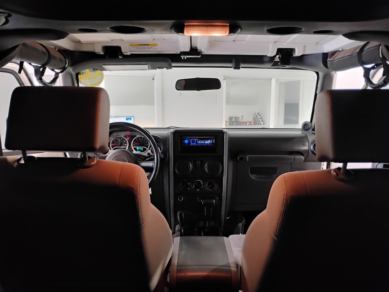 Jeep Wrangler Sport 4WD 2010