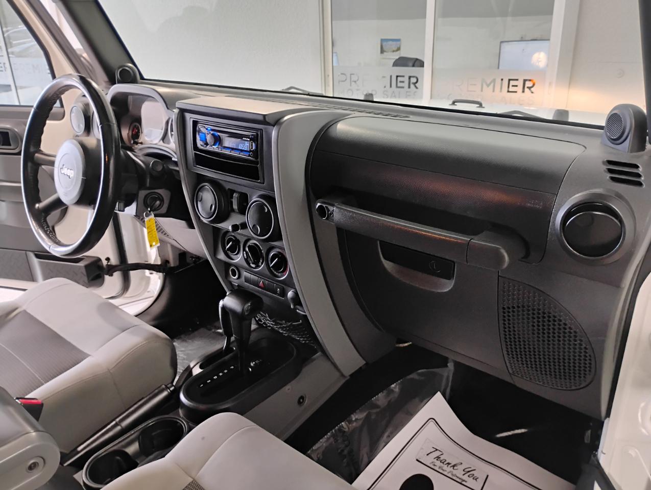 Jeep Wrangler Sport 4WD 2010