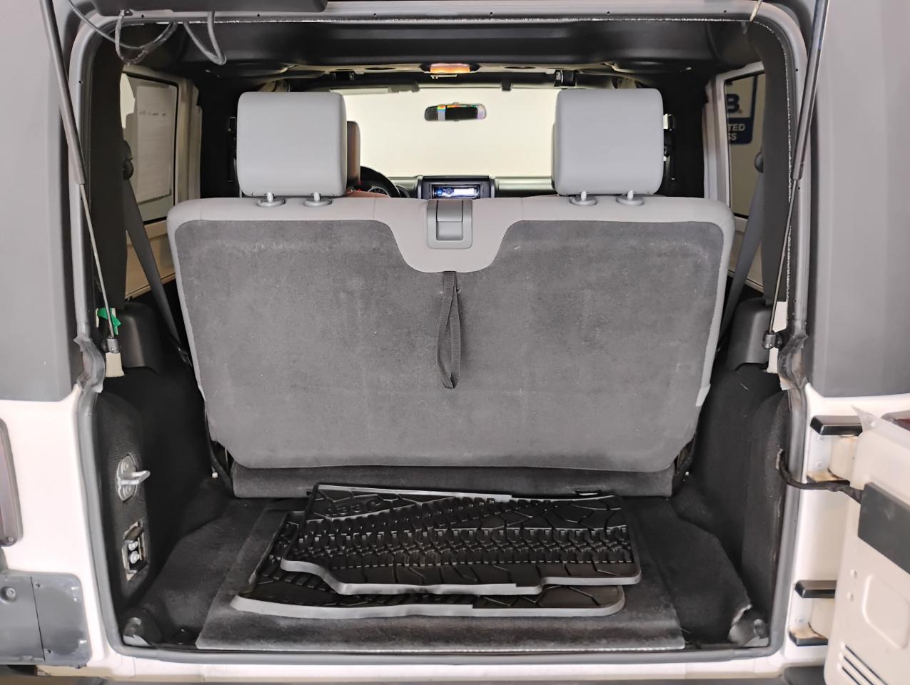 Jeep Wrangler Sport 4WD 2010