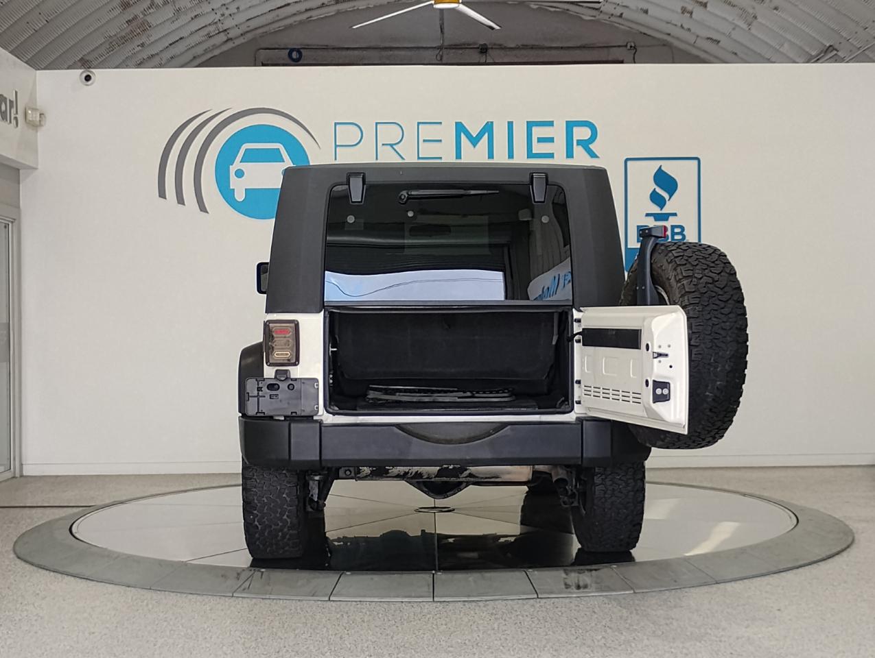 Jeep Wrangler Sport 4WD 2010