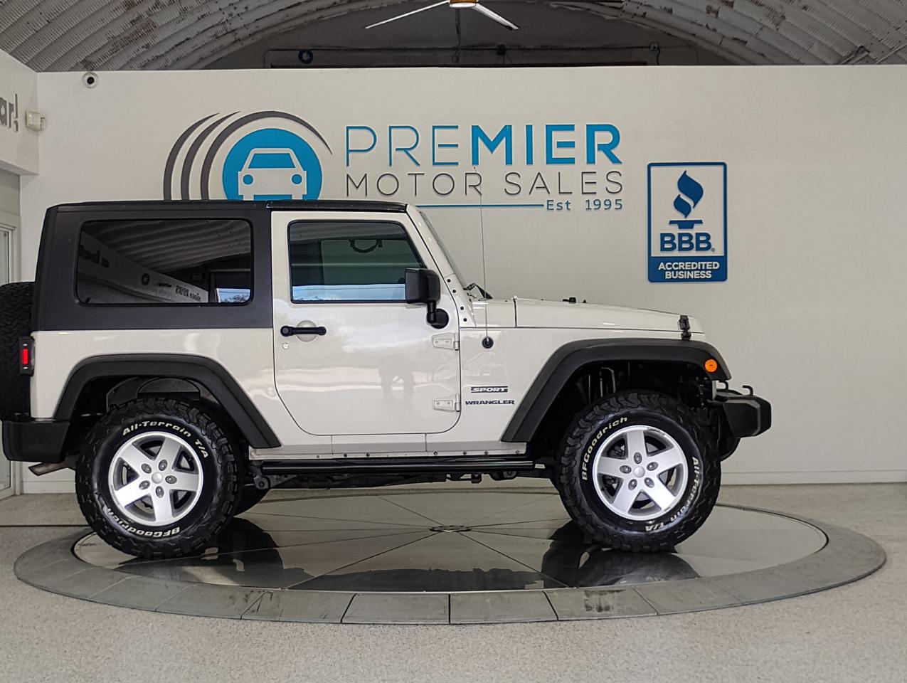 Jeep Wrangler Sport 4WD 2010