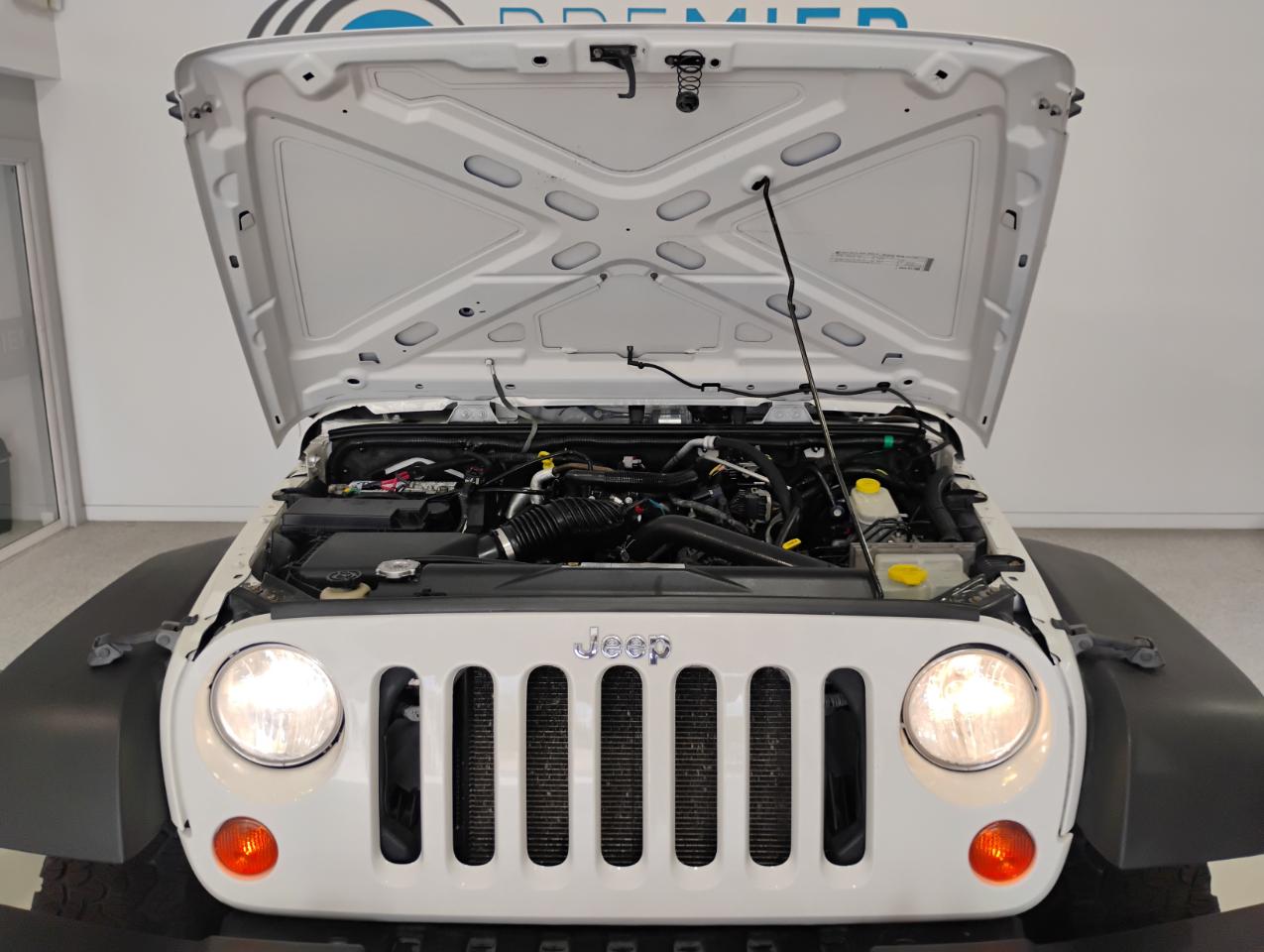 Jeep Wrangler Sport 4WD 2010