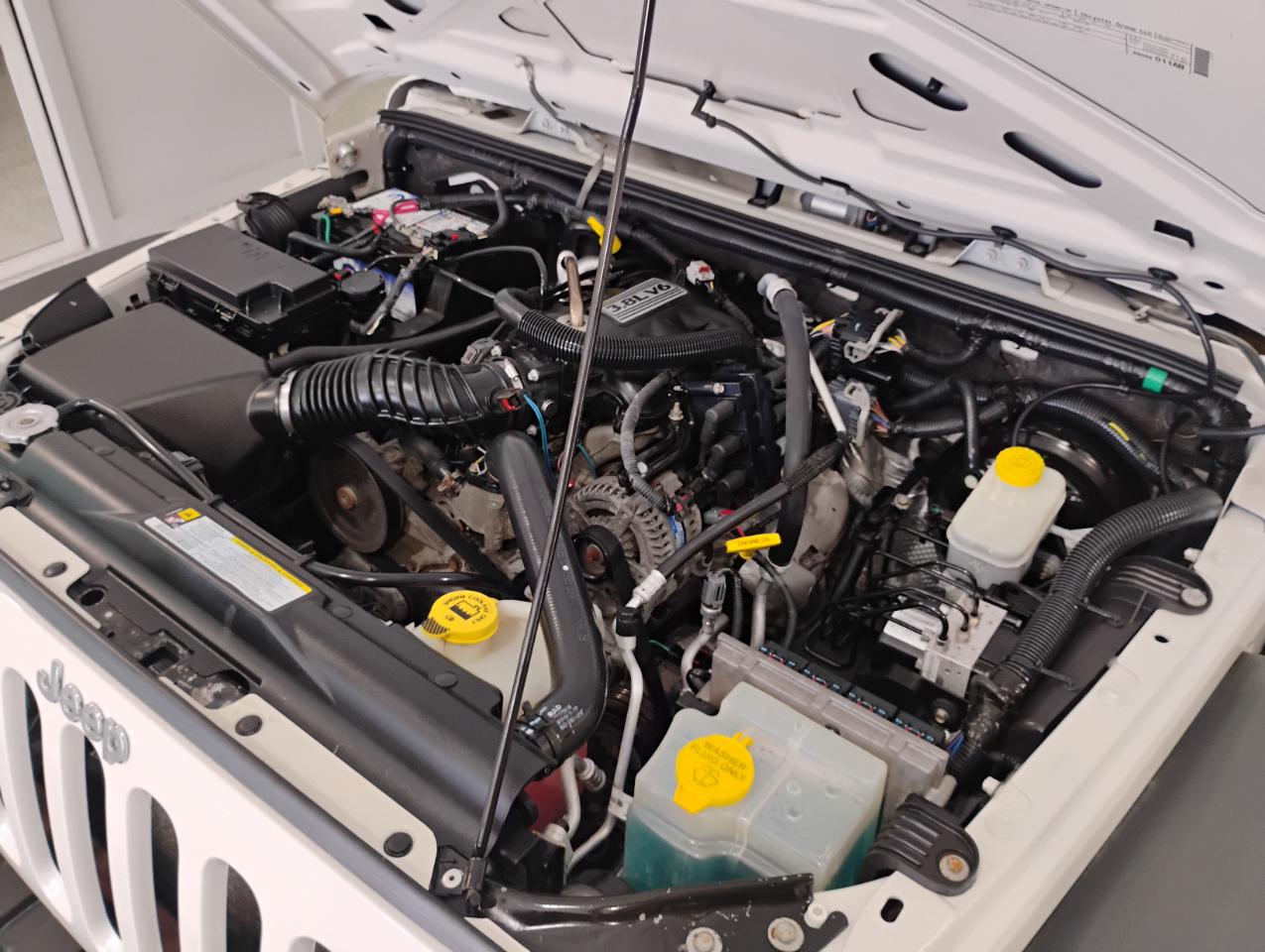 Jeep Wrangler Sport 4WD 2010