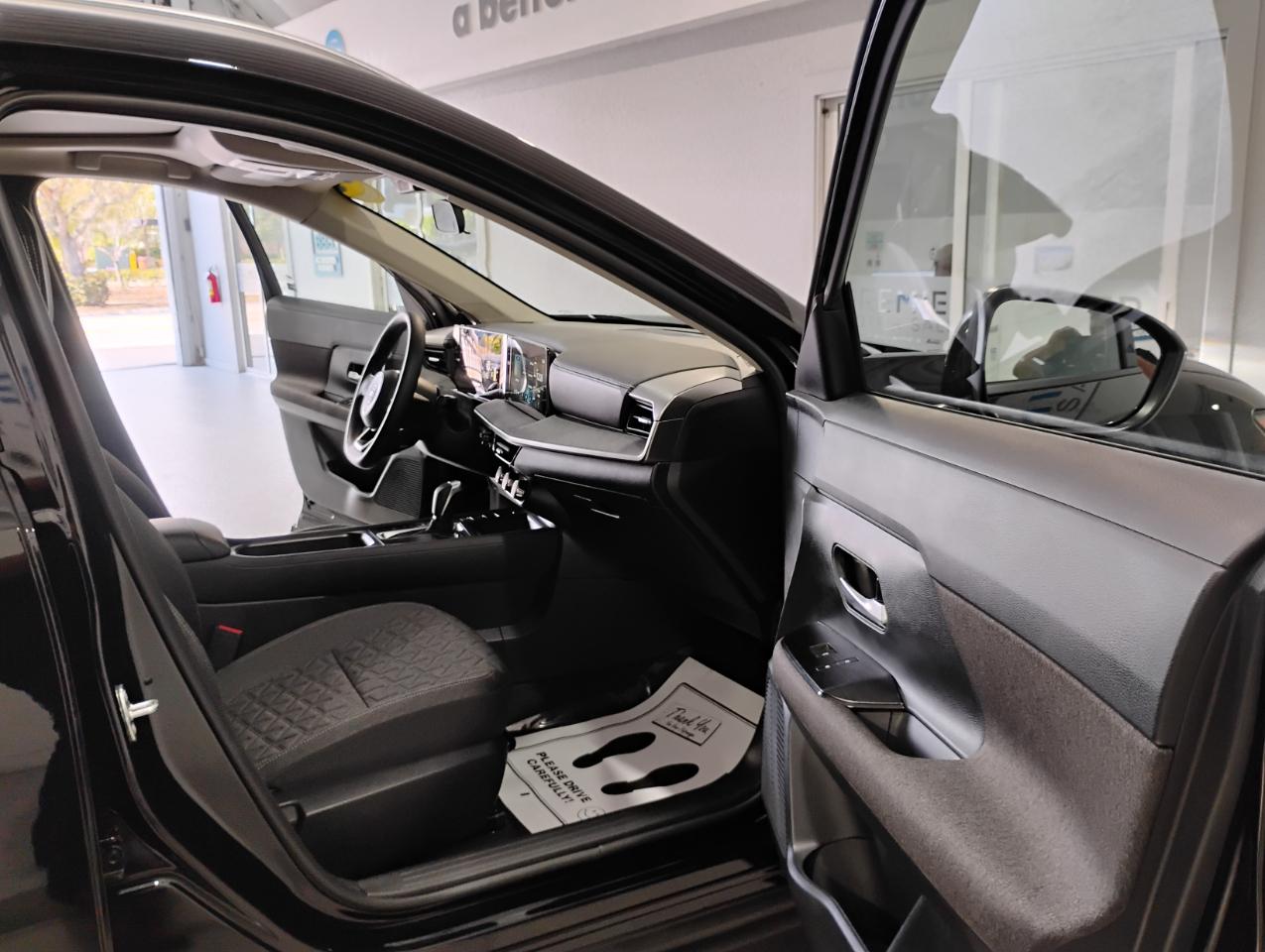 Nissan Kicks SV 2025