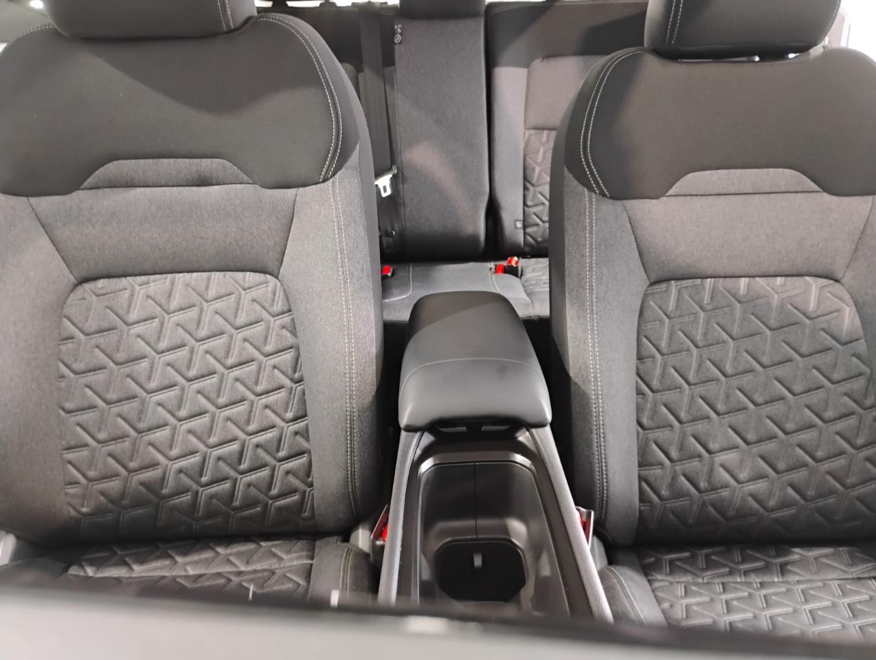 Nissan Kicks SV 2025