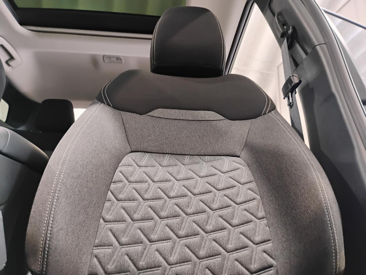 Nissan Kicks SV 2025