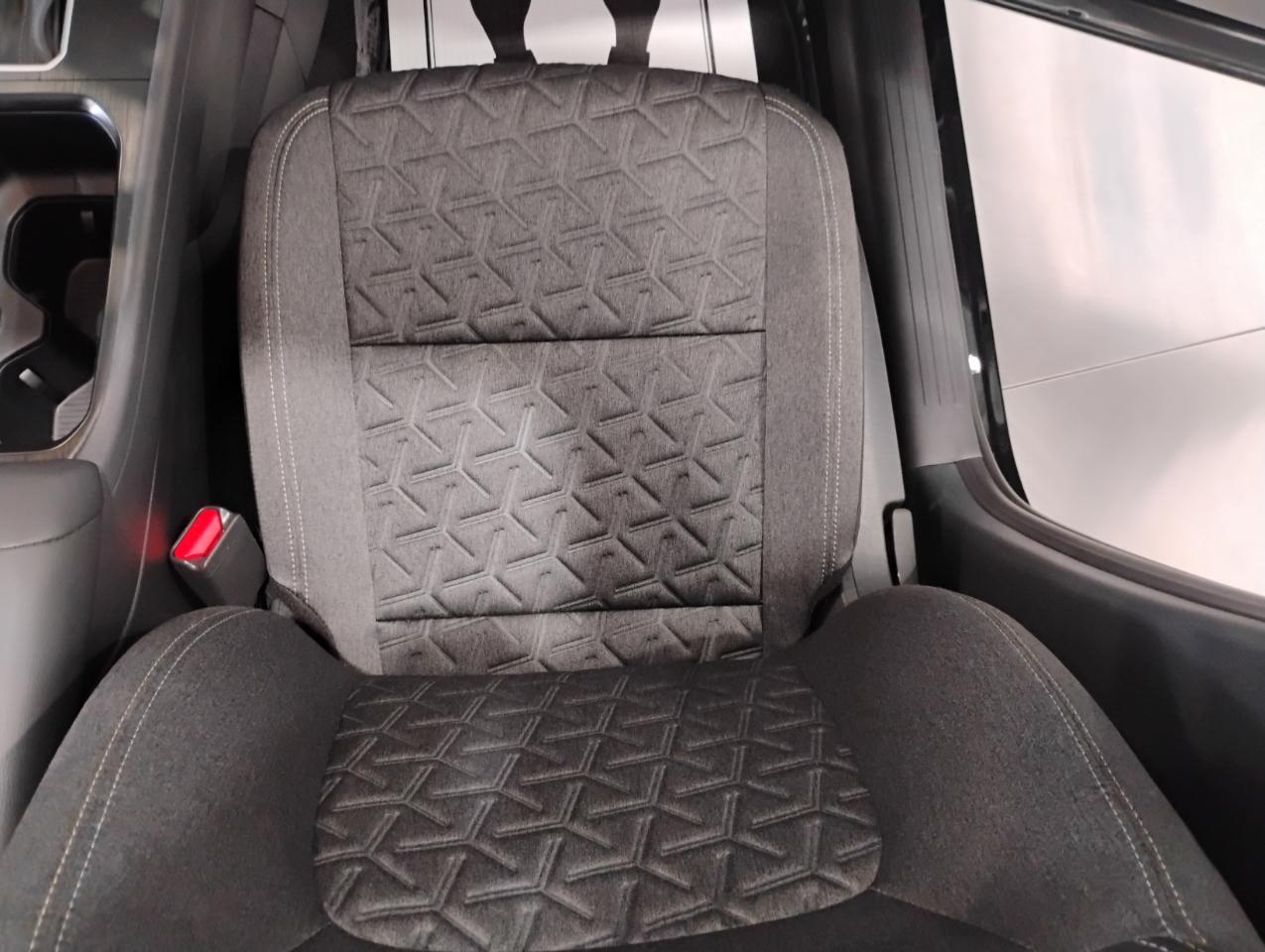 Nissan Kicks SV 2025