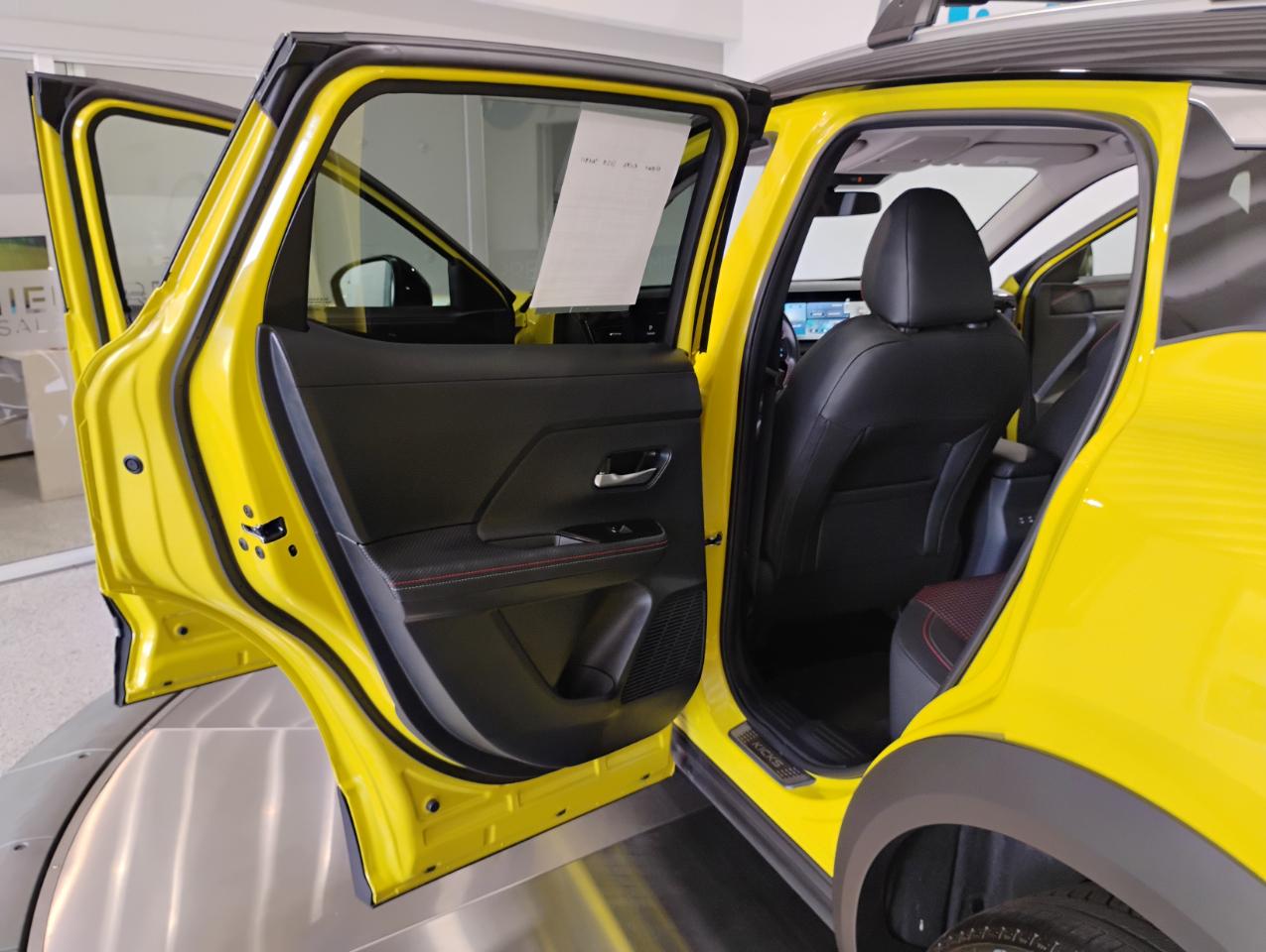 Nissan Kicks SR 2025