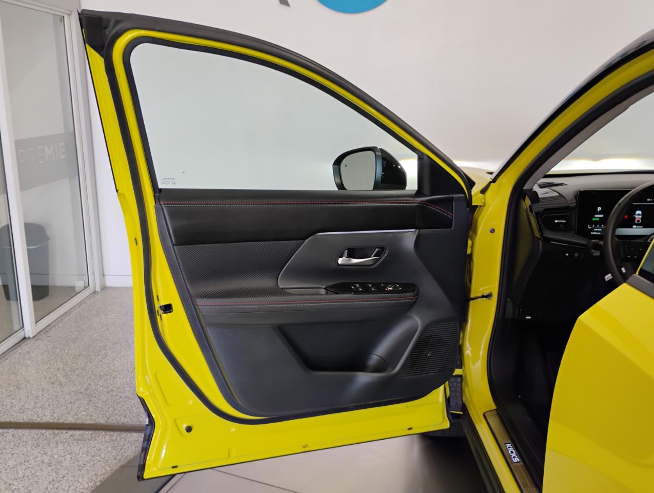 Nissan Kicks SR 2025