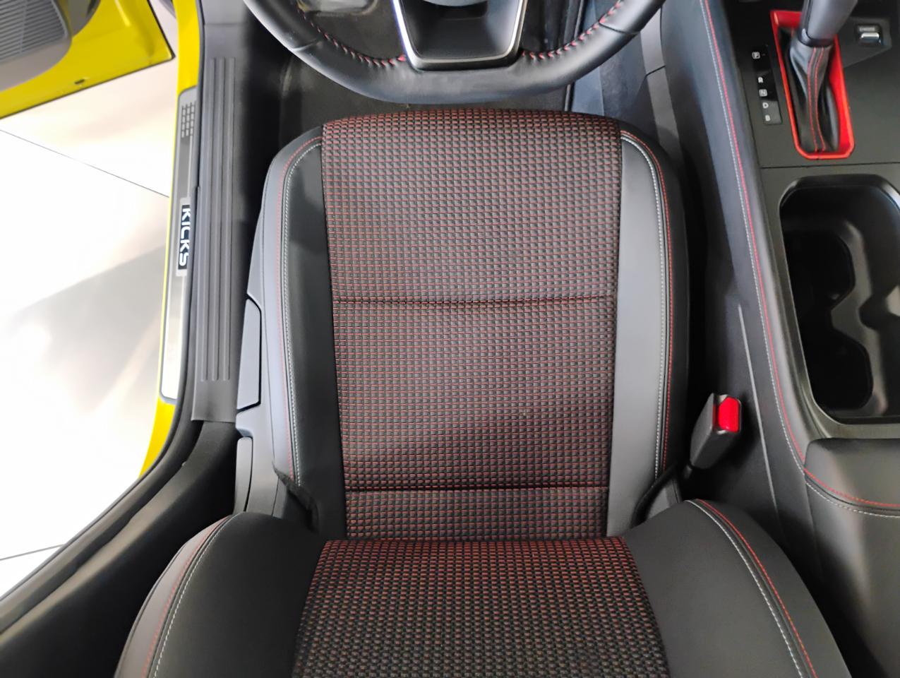 Nissan Kicks SR 2025