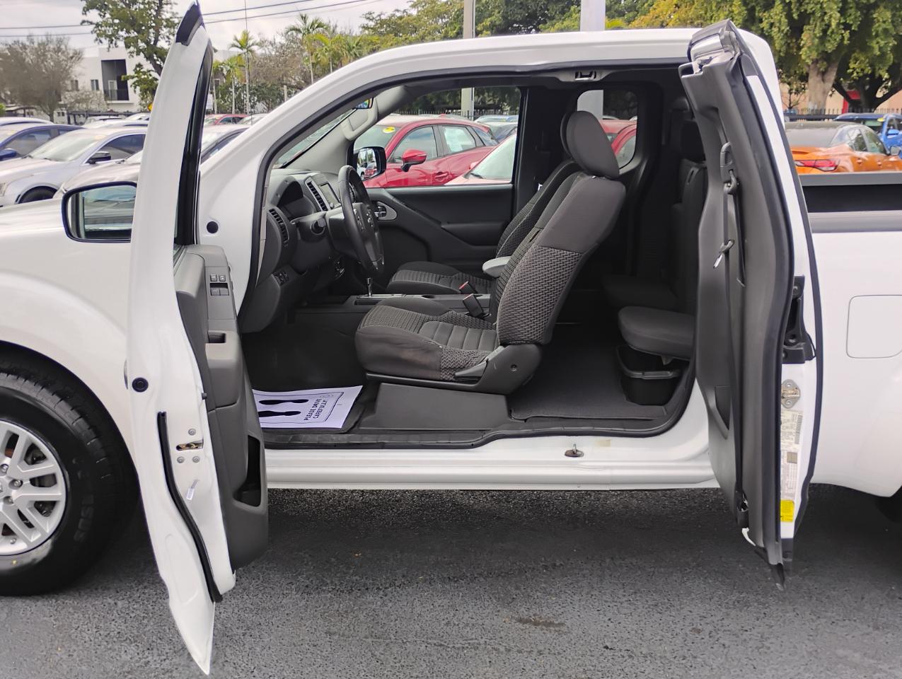 Nissan Frontier Desert Runner King Cab 5AT 2WD 2019
