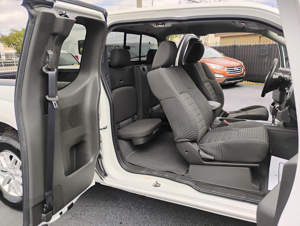 Nissan Frontier Desert Runner King Cab 5AT 2WD 2019