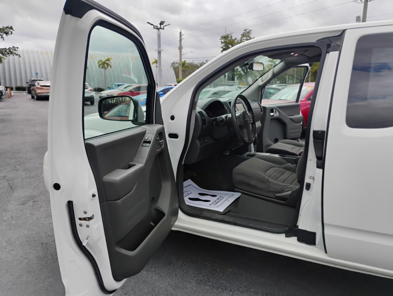 Nissan Frontier Desert Runner King Cab 5AT 2WD 2019