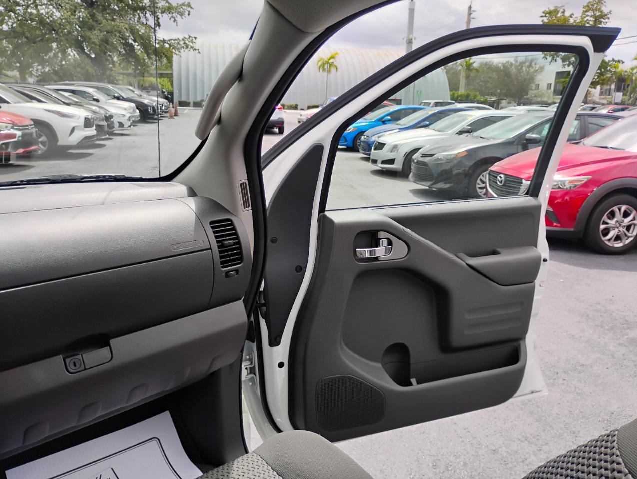 Nissan Frontier Desert Runner King Cab 5AT 2WD 2019