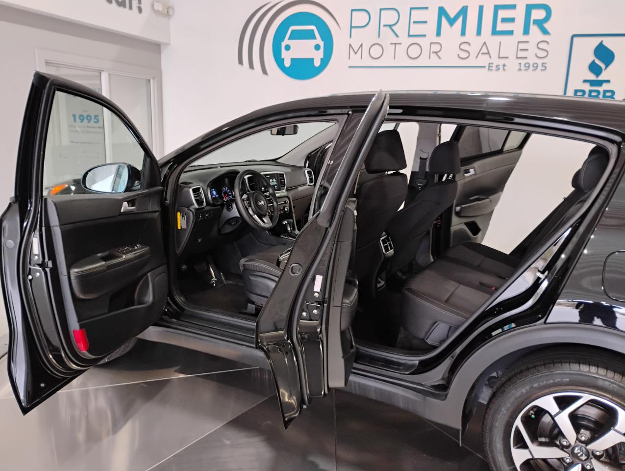 Kia Sportage LX FWD 2021