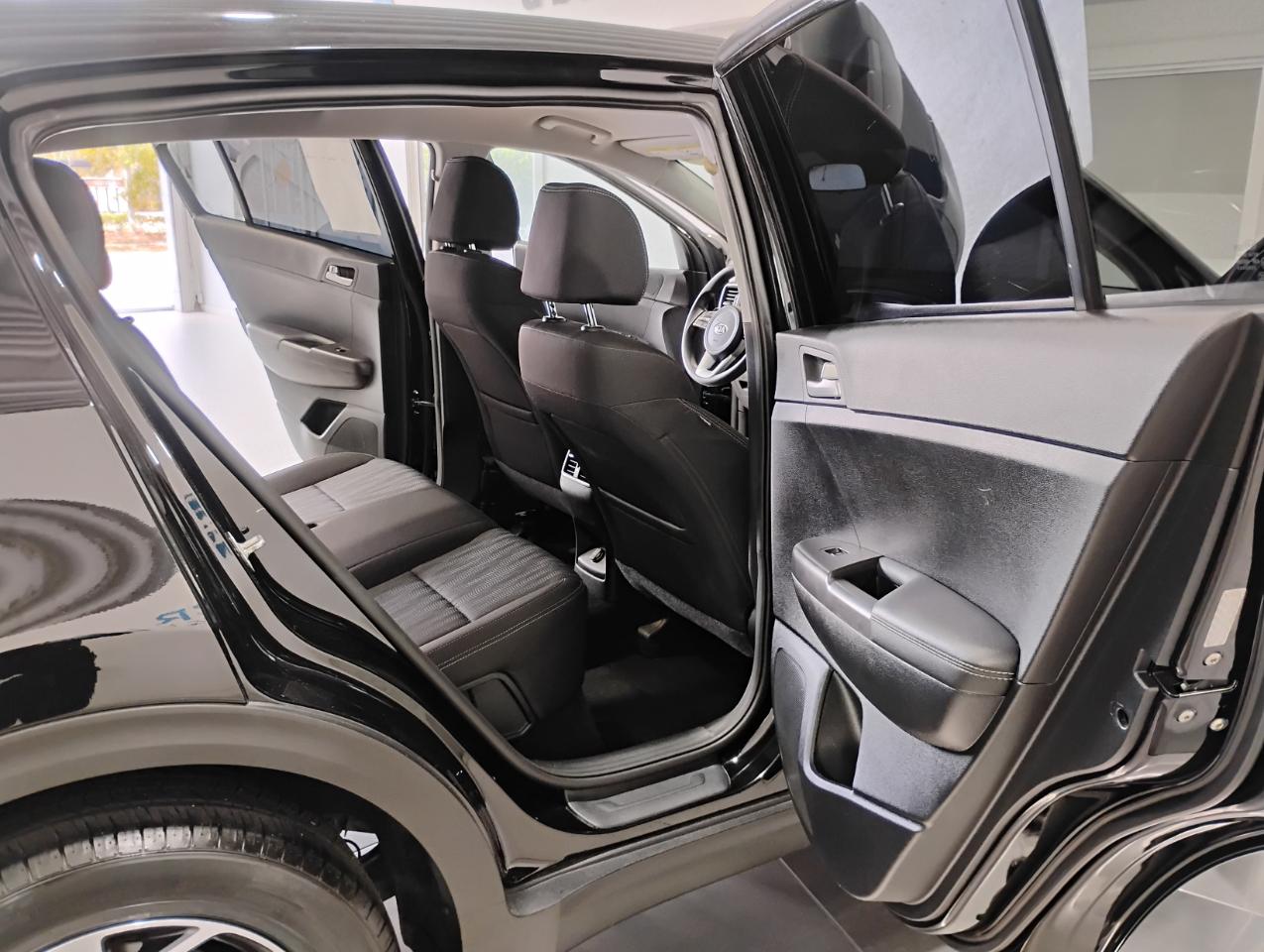 Kia Sportage LX FWD 2021