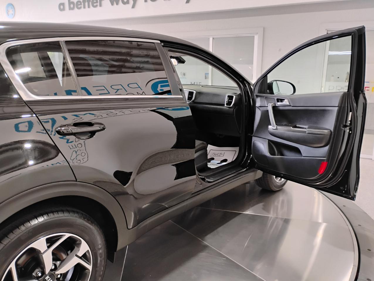 Kia Sportage LX FWD 2021