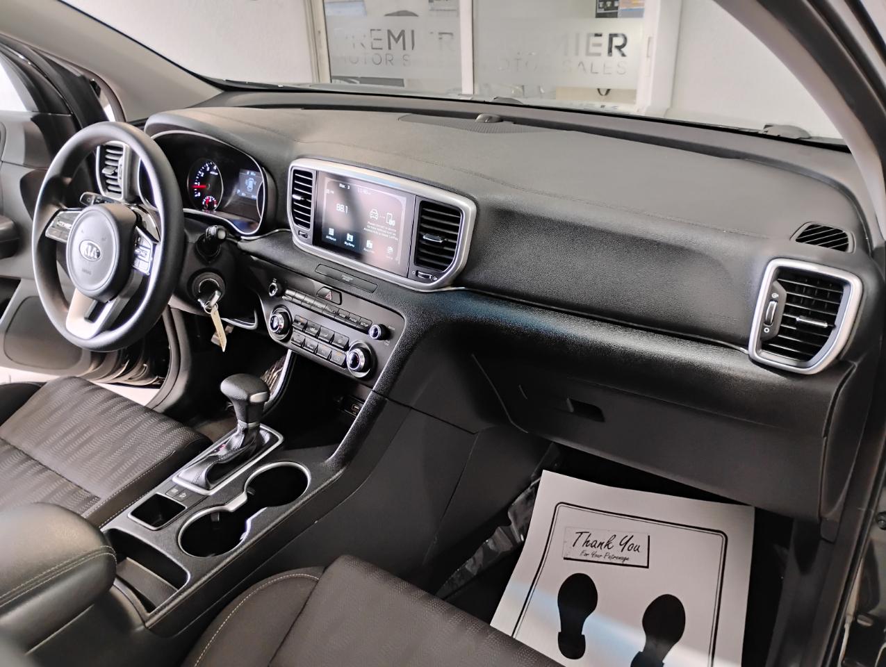 Kia Sportage LX FWD 2021