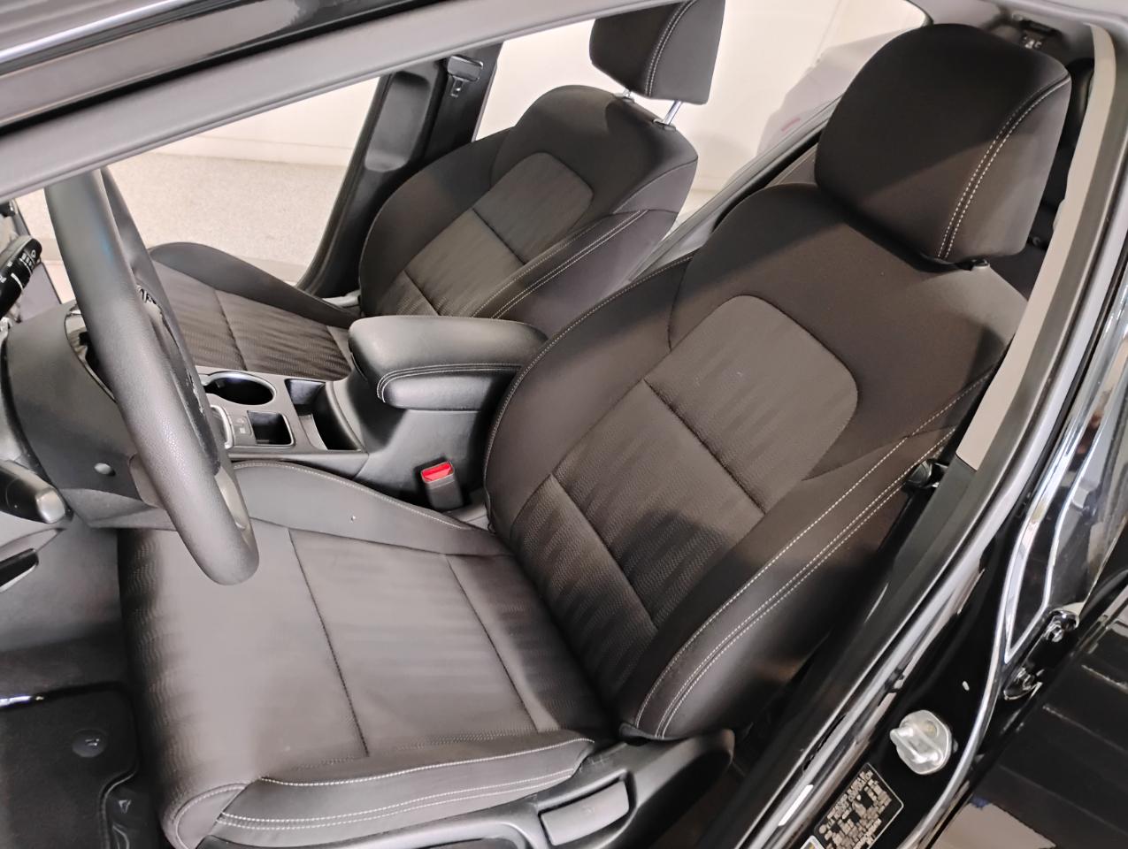 Kia Sportage LX FWD 2021