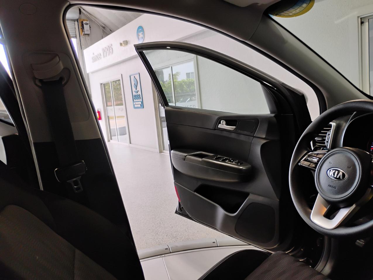 Kia Sportage LX FWD 2021