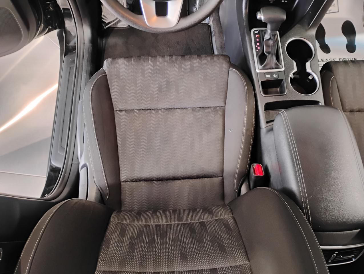 Kia Sportage LX FWD 2021