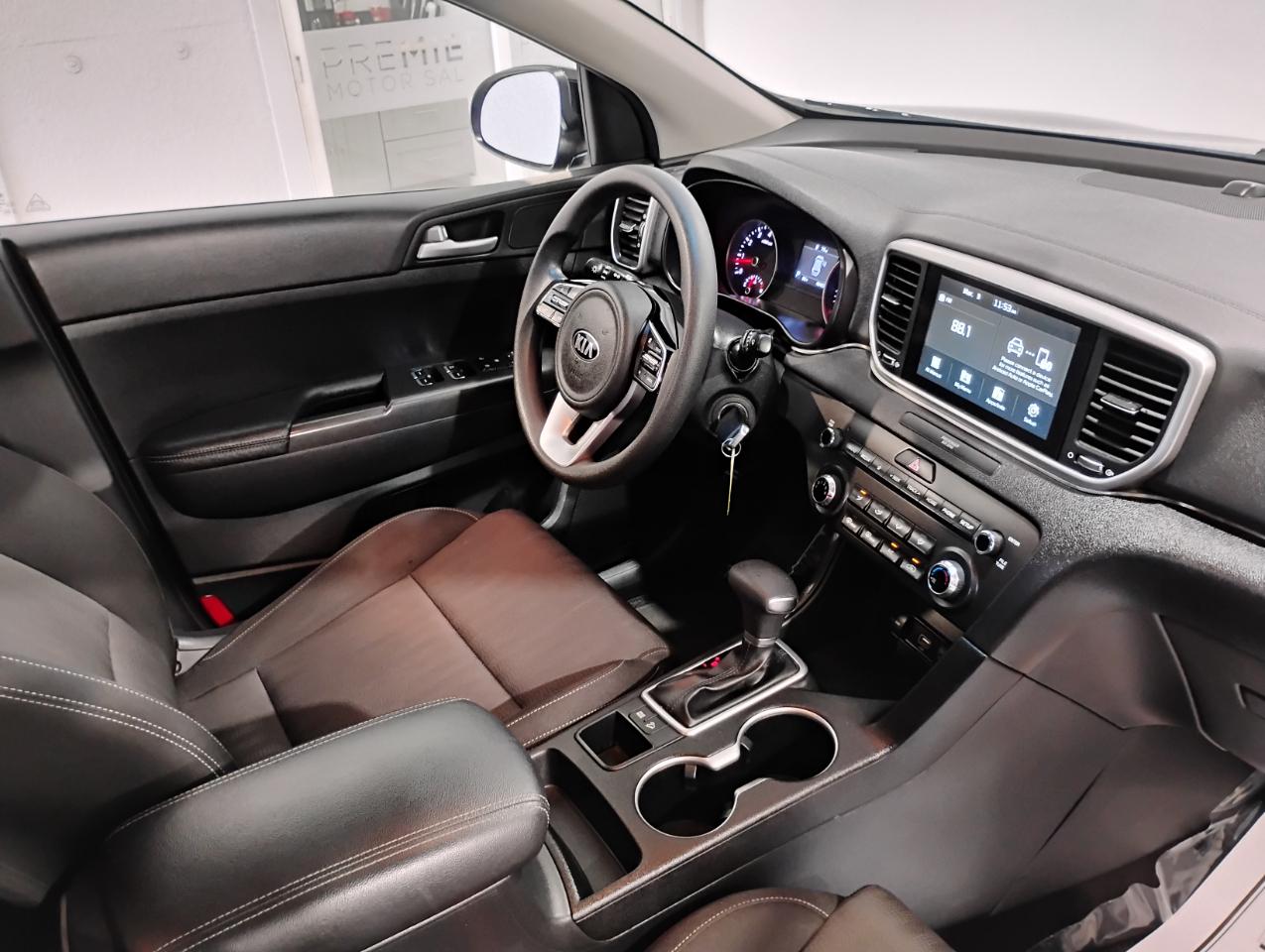 Kia Sportage LX FWD 2021