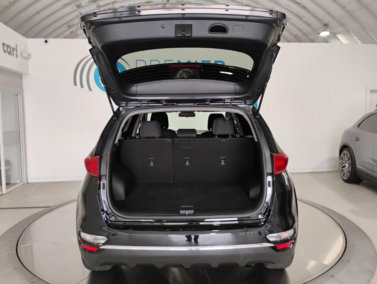 Kia Sportage LX FWD 2021