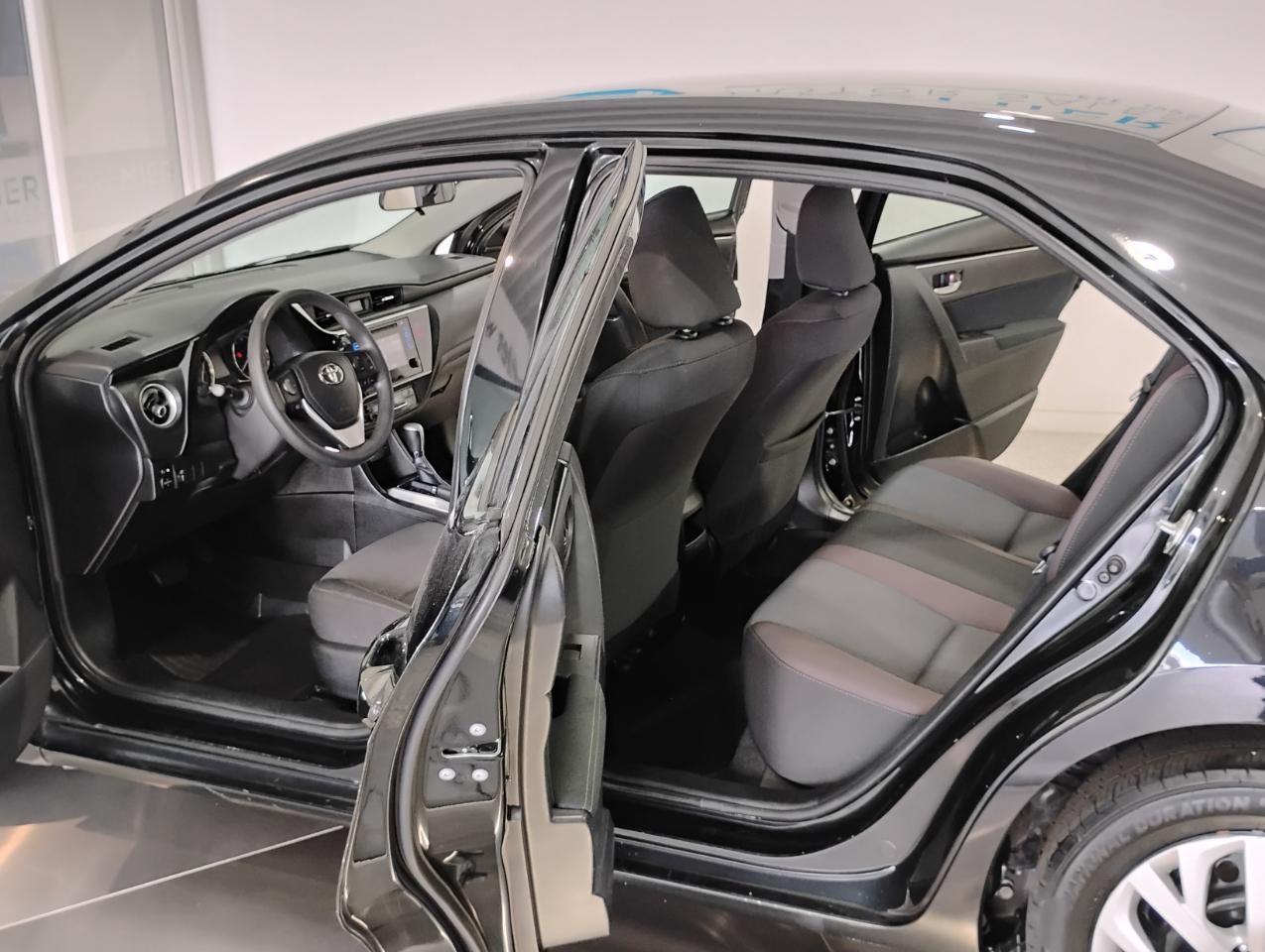 Toyota Corolla L CVT 2018