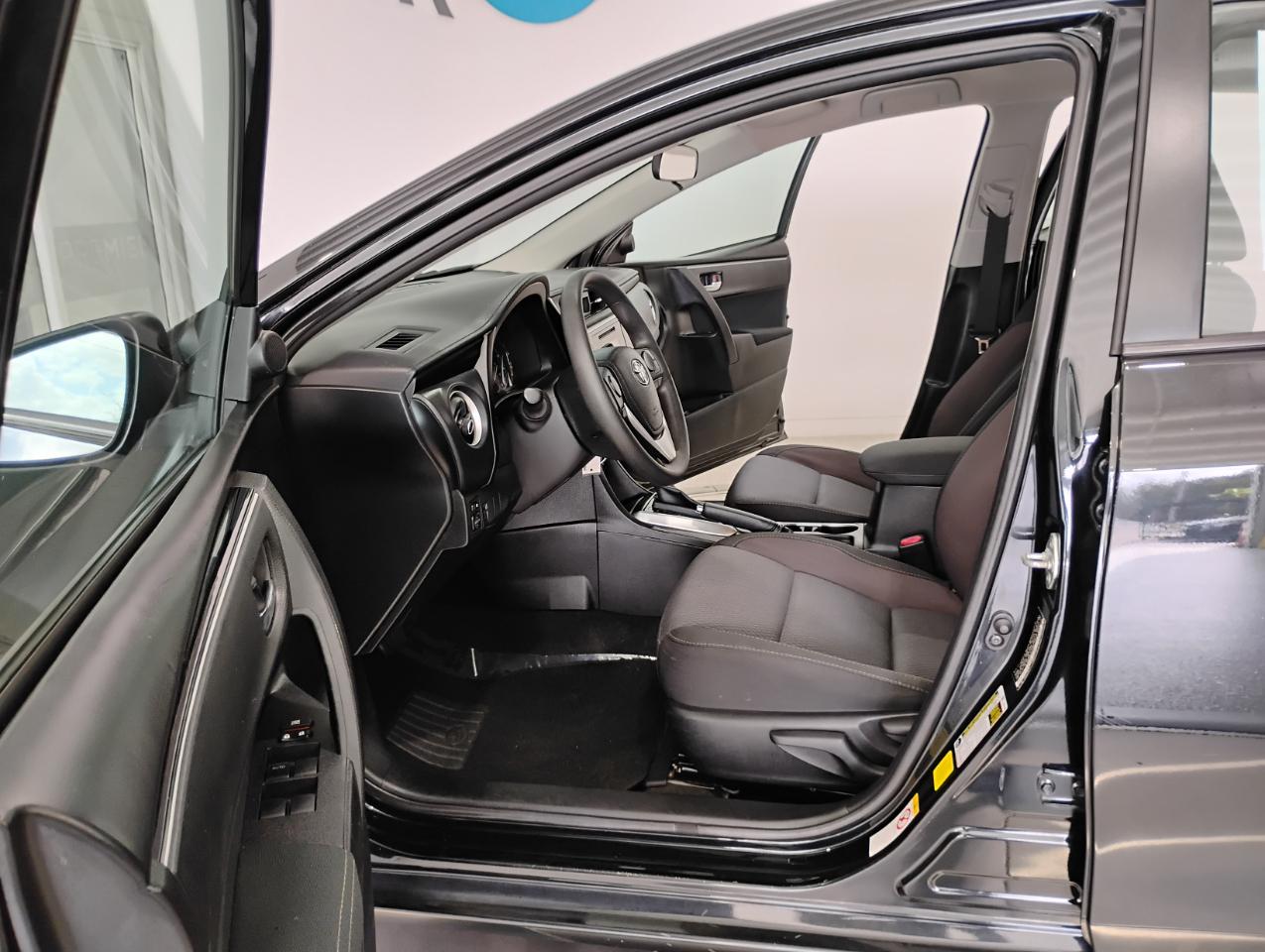 Toyota Corolla L CVT 2018