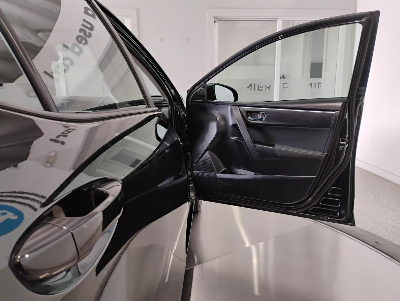 Toyota Corolla L CVT 2018