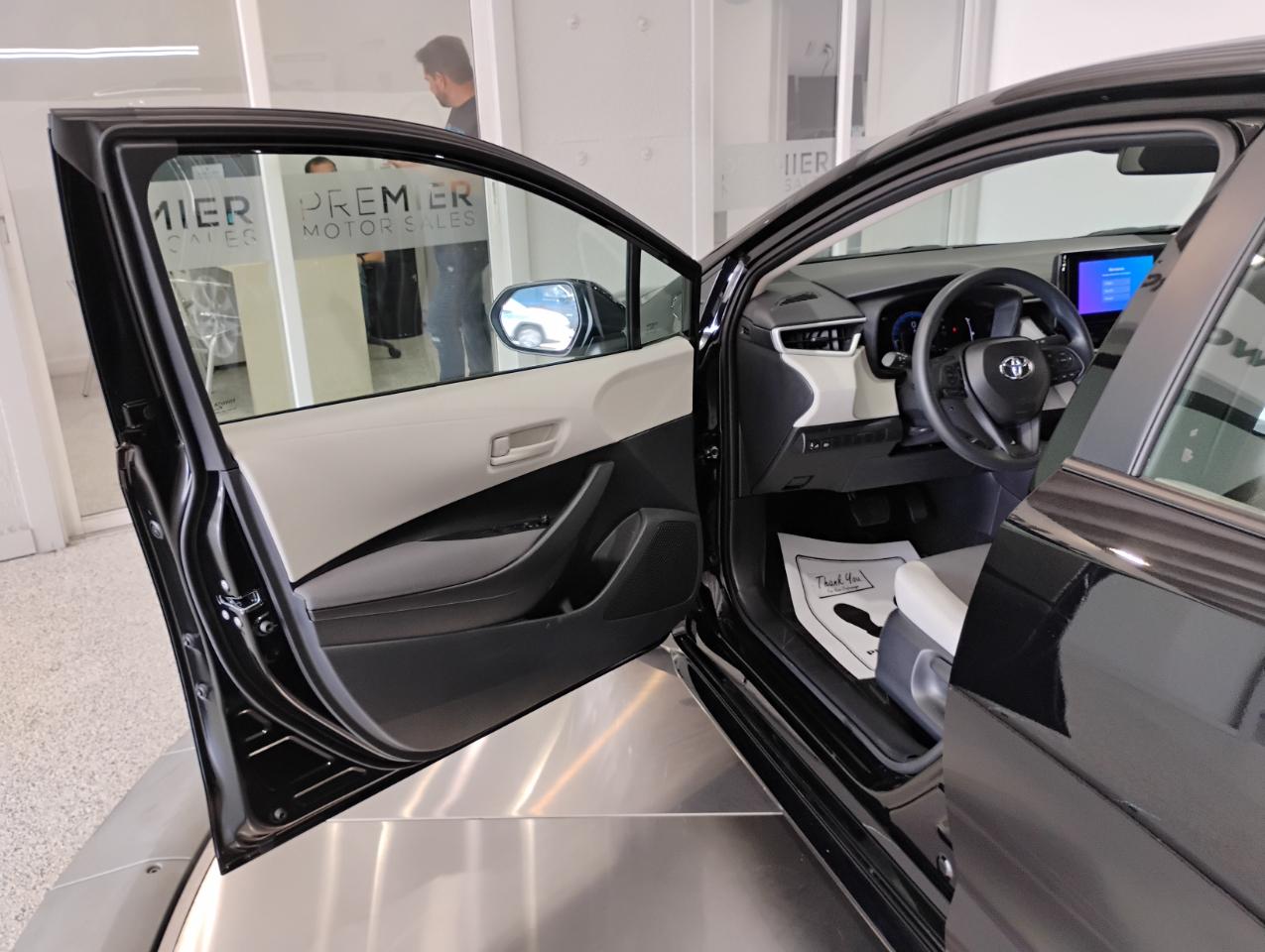 Toyota Corolla LE 2026