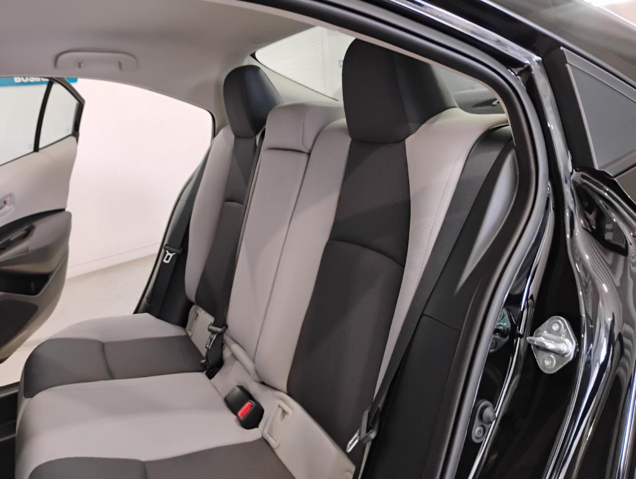 Toyota Corolla LE 2026