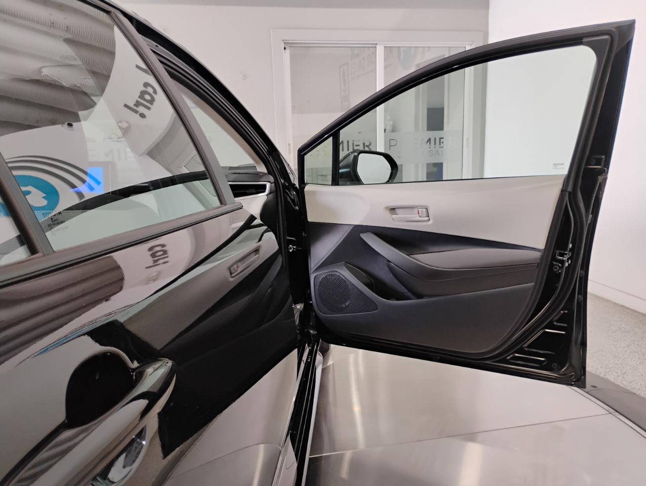 Toyota Corolla LE 2026