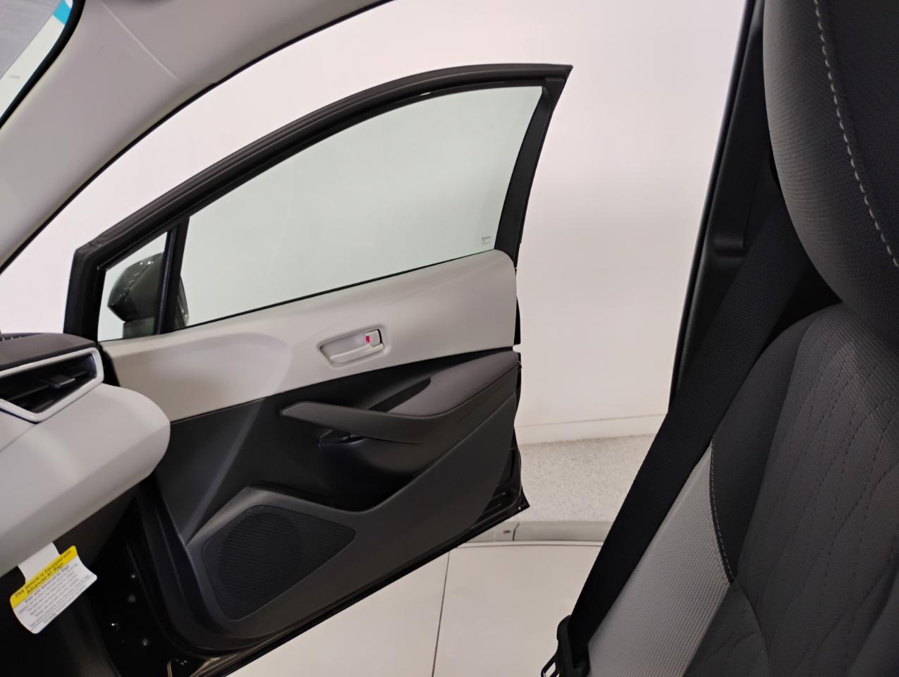 Toyota Corolla LE 2026