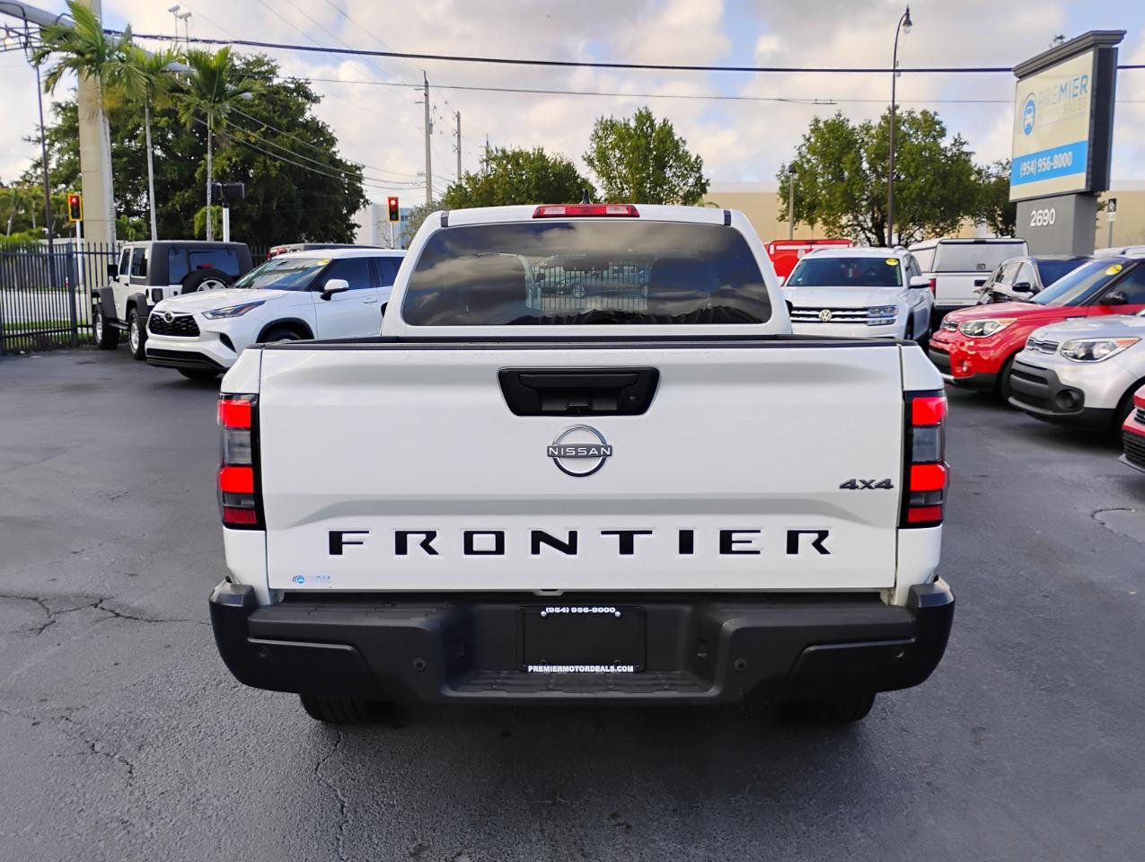 Nissan Frontier S King Cab 2WD 2023