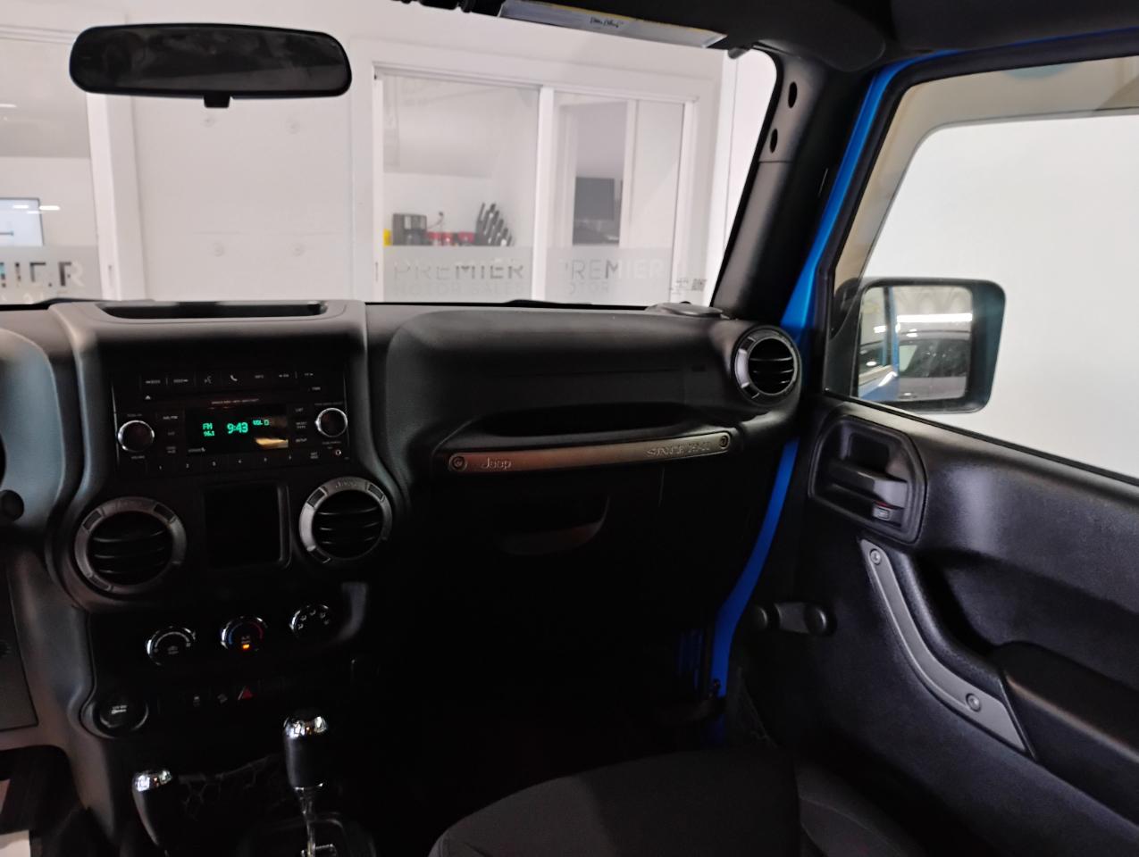 Jeep Wrangler Sport 4WD 2015