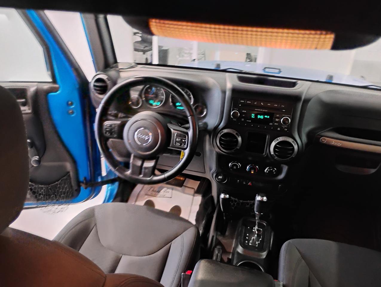 Jeep Wrangler Sport 4WD 2015