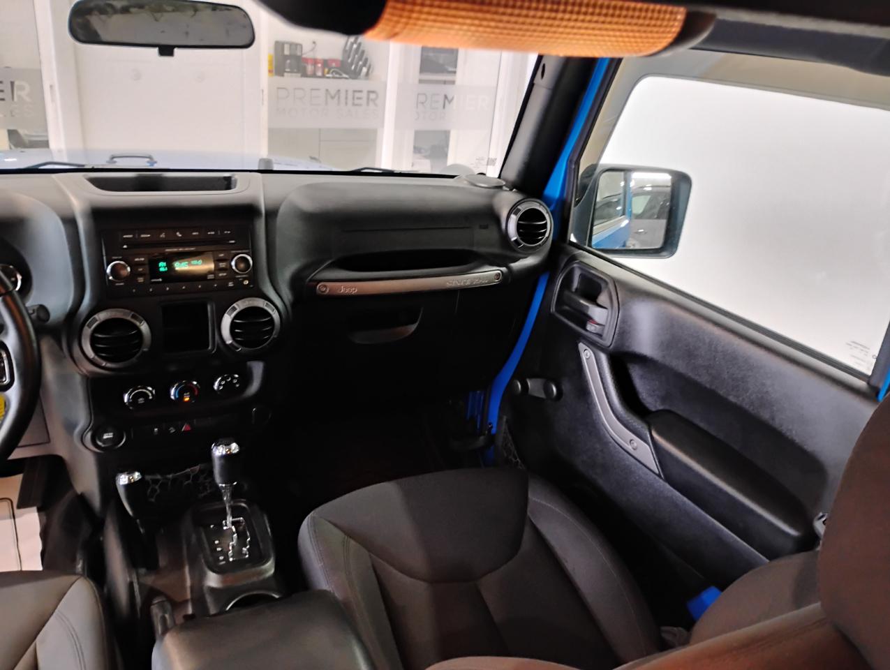 Jeep Wrangler Sport 4WD 2015