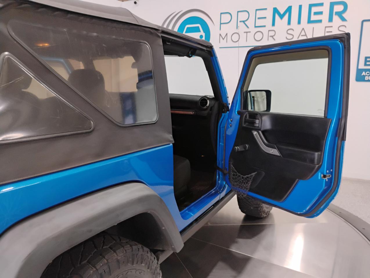 Jeep Wrangler Sport 4WD 2015