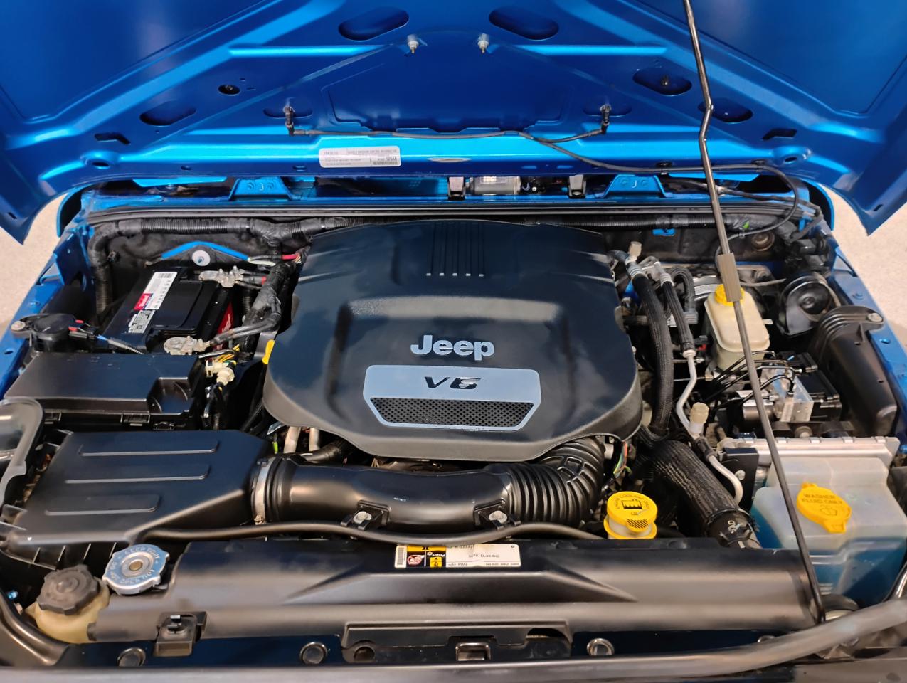 Jeep Wrangler Sport 4WD 2015