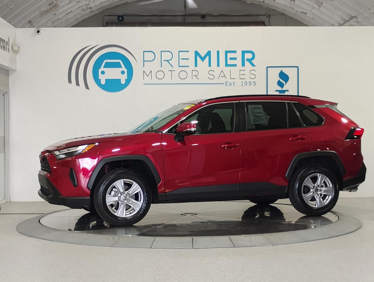 Toyota RAV4 XLE 2025