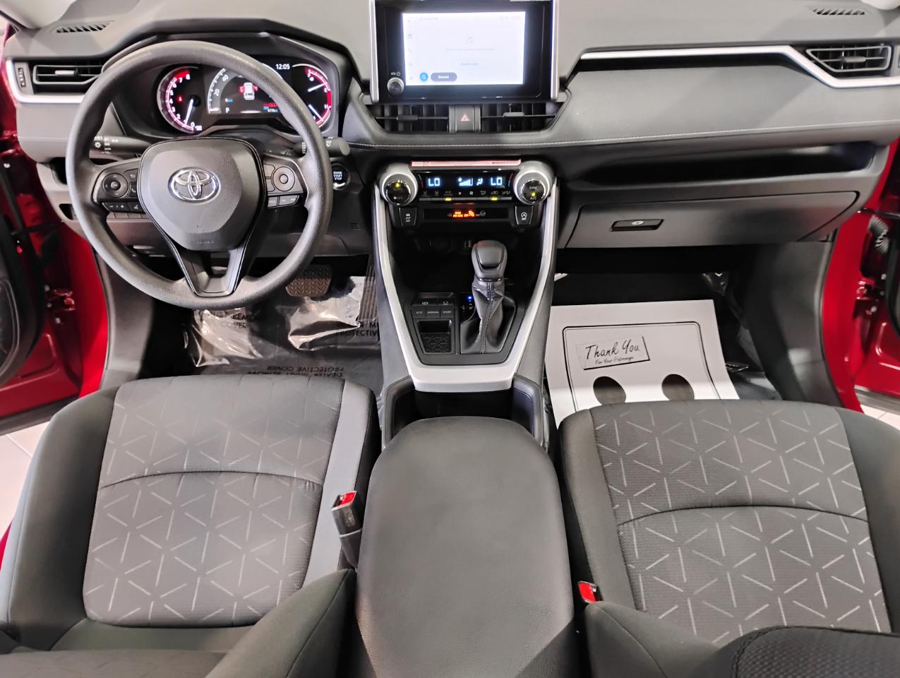 Toyota RAV4 XLE 2025