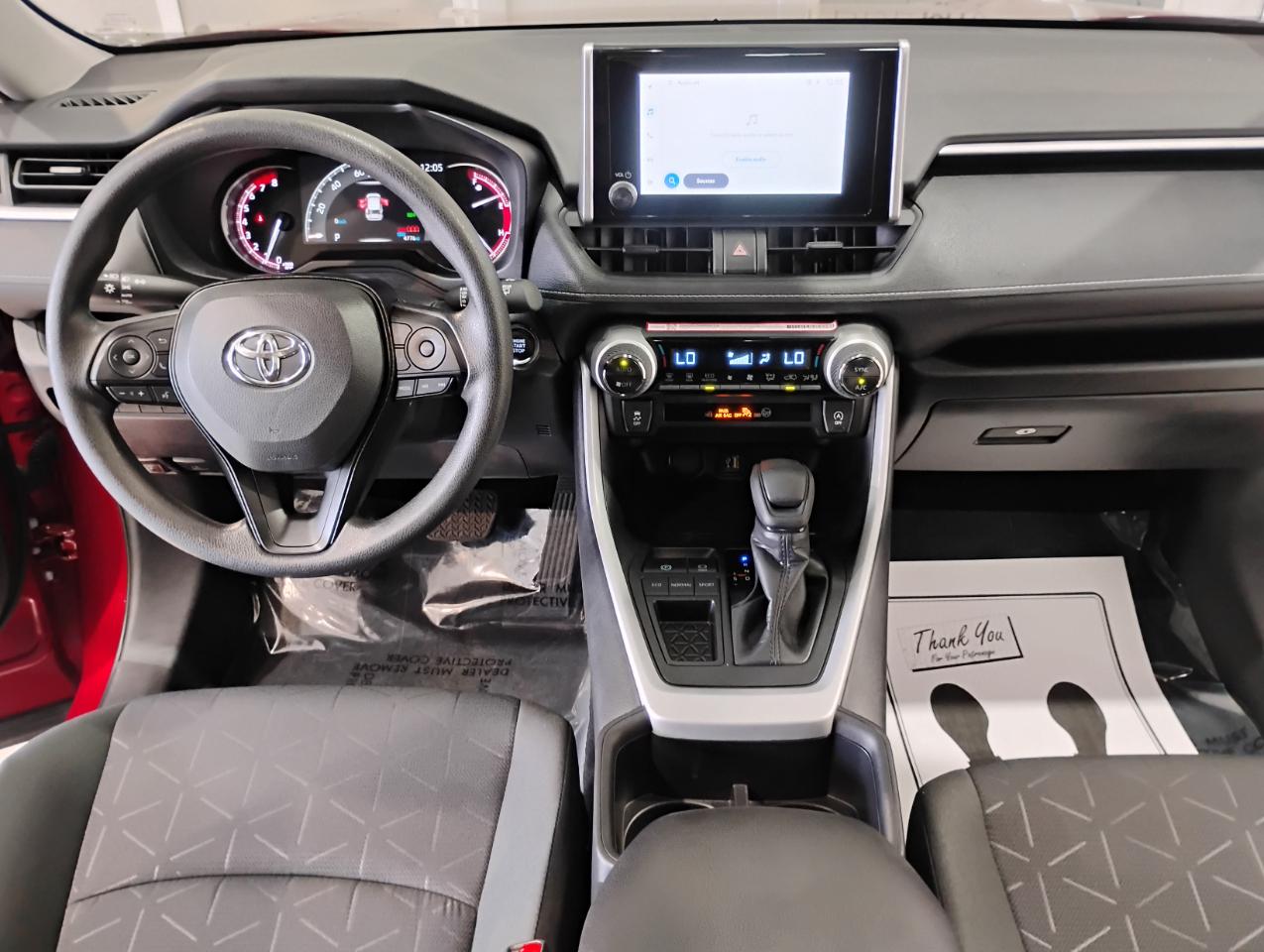 Toyota RAV4 XLE 2025