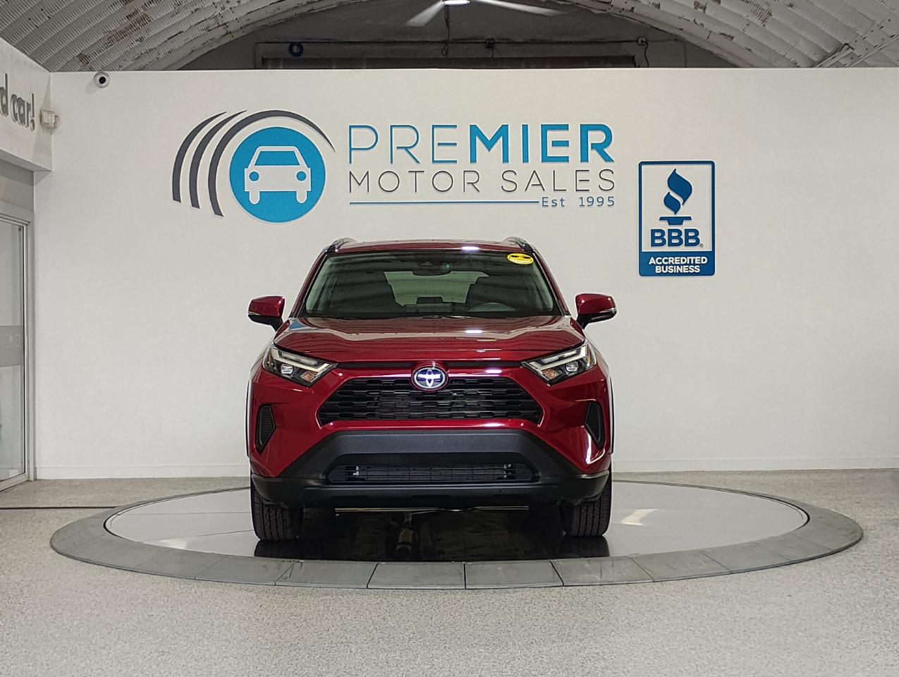 Toyota RAV4 XLE 2025