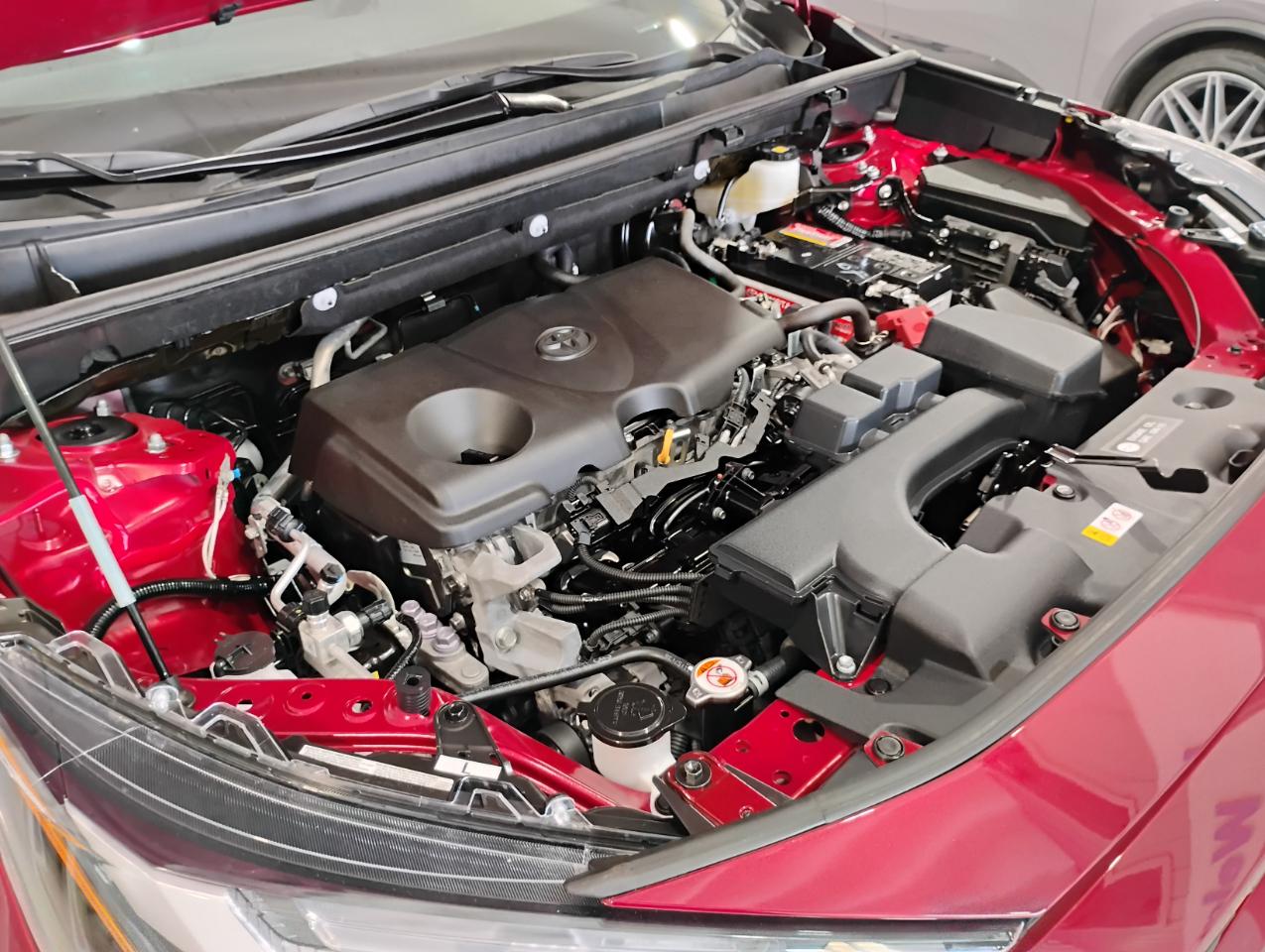 Toyota RAV4 XLE 2025