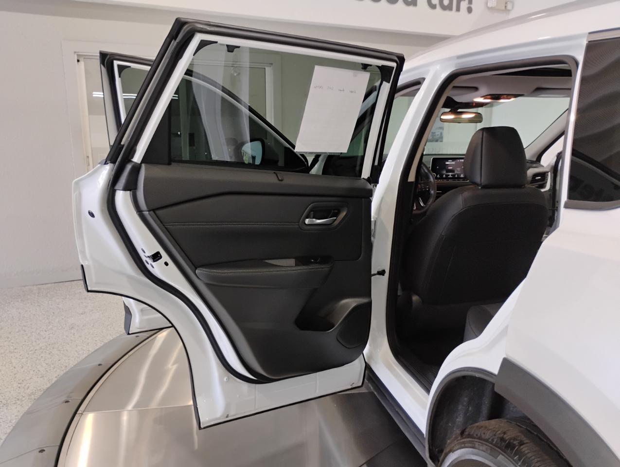 Nissan Rogue SV 2025