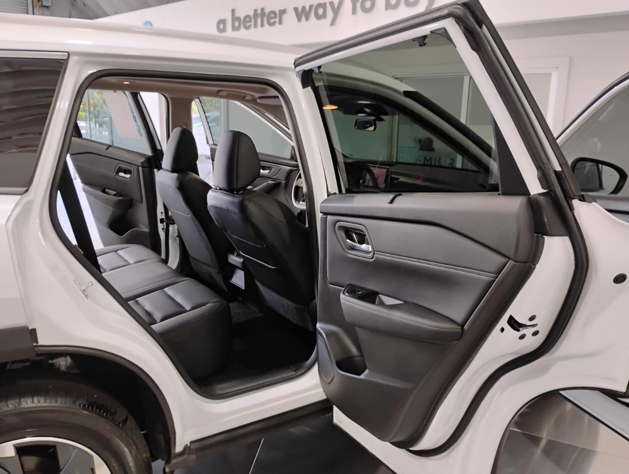 Nissan Rogue SV 2025