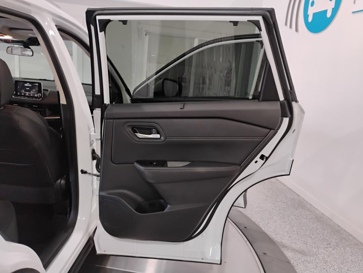 Nissan Rogue SV 2025